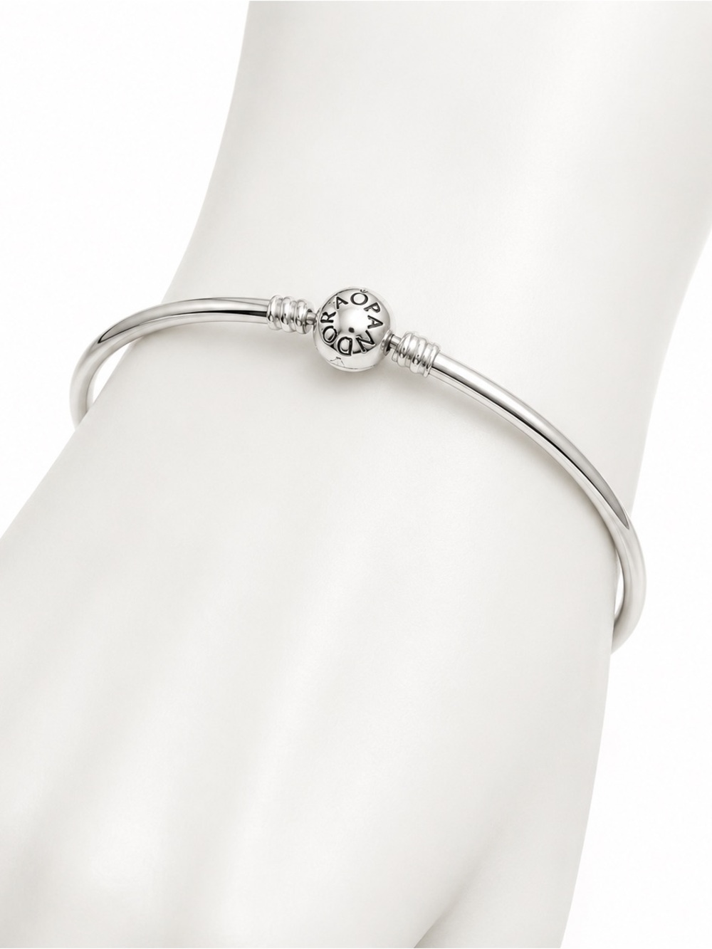 Pandora Silver Round Clasp Bangle - Shiny Silver